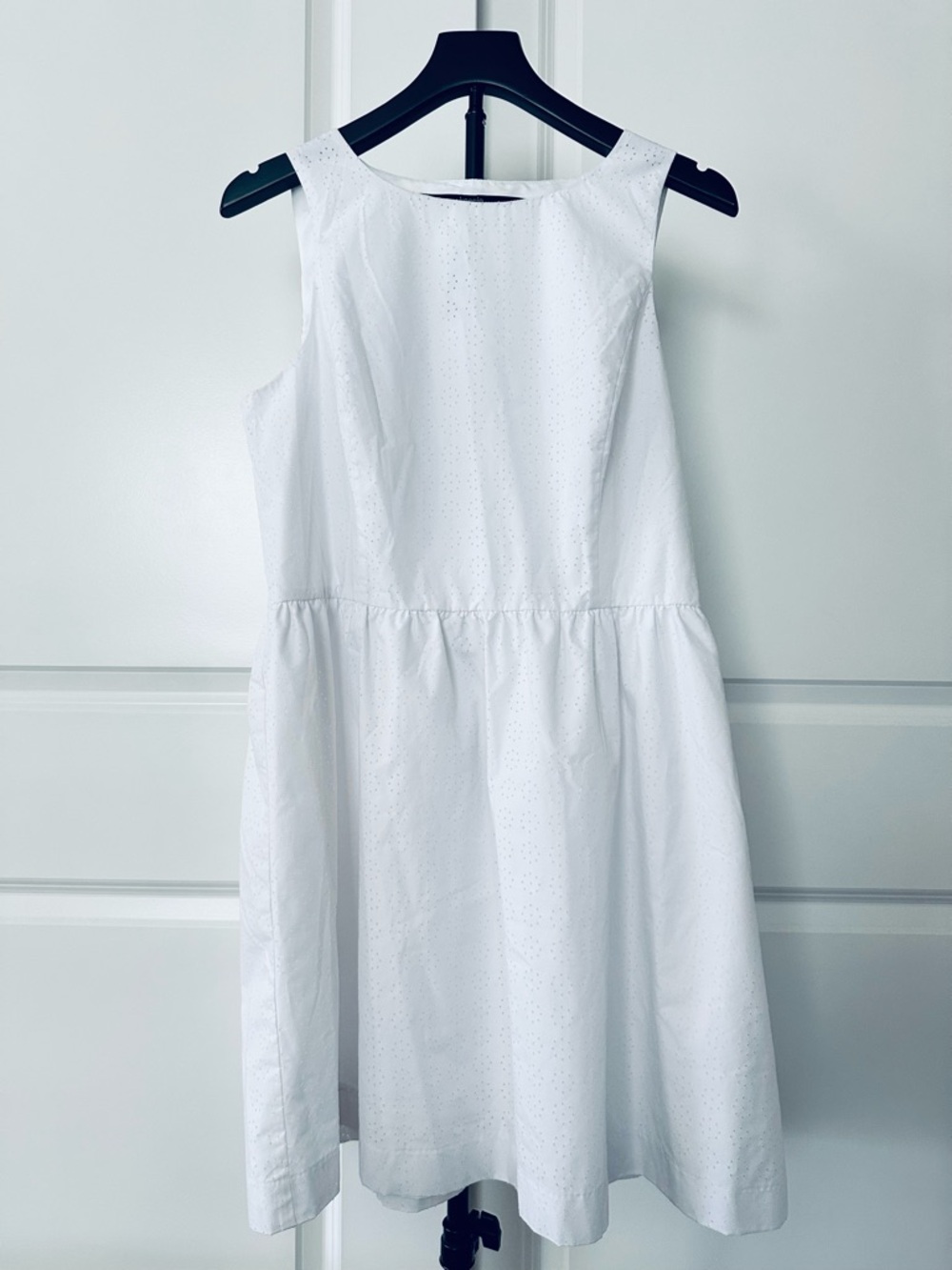 Women’s Kensie Sleeveless White Dress Size L